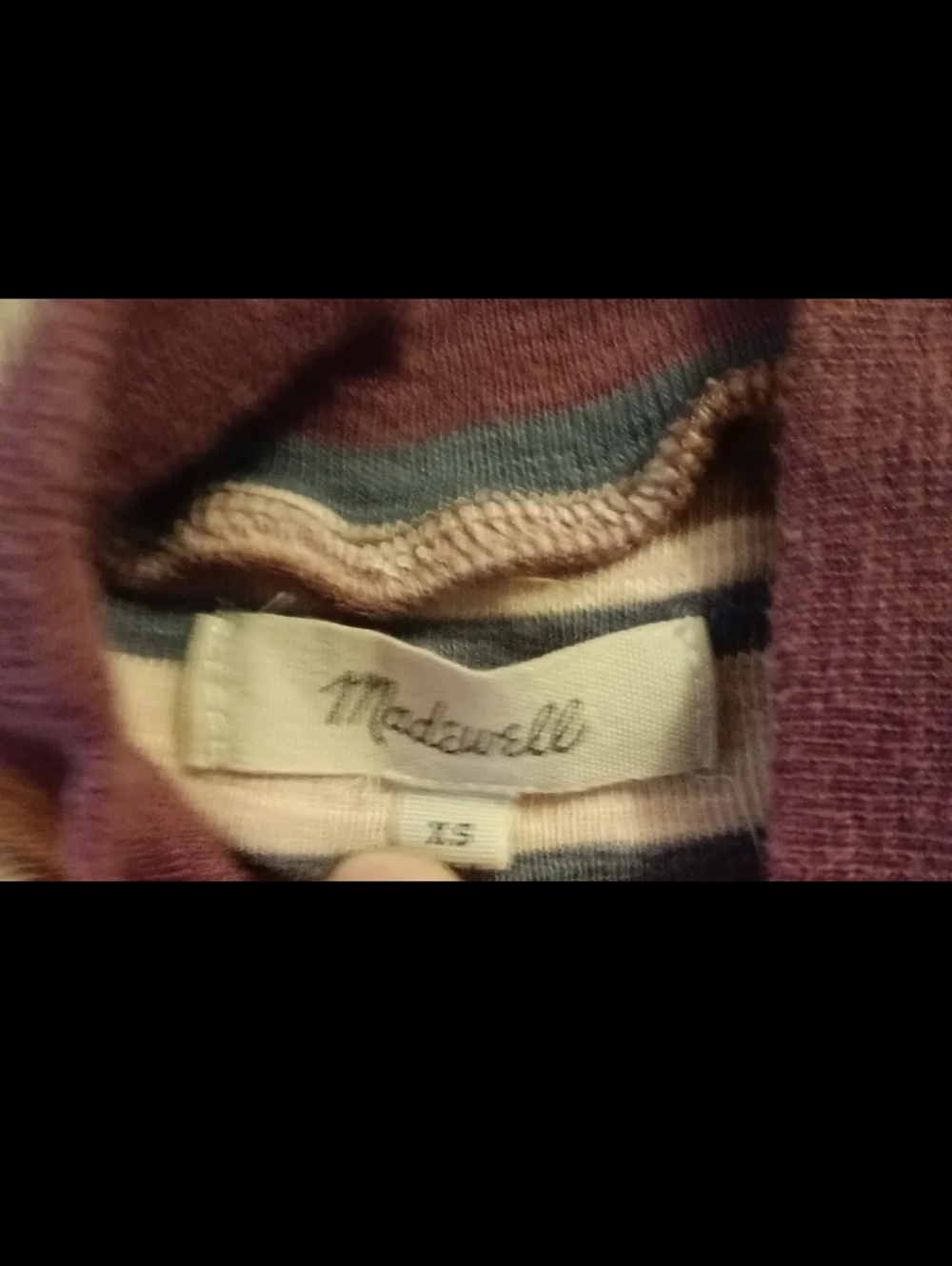 #64 y2k style madewell top size xs fits oversized